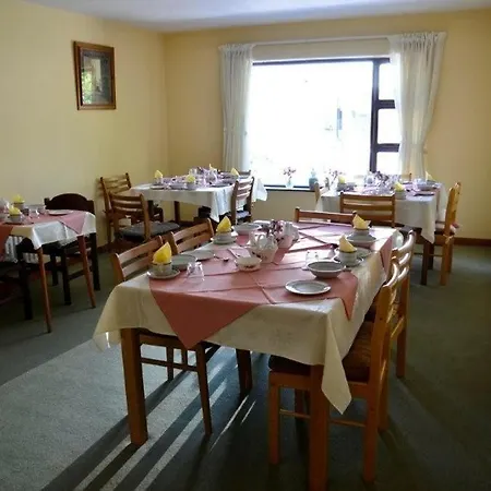 Decourcey's Hazelbrook Bed & Breakfast Cleggan