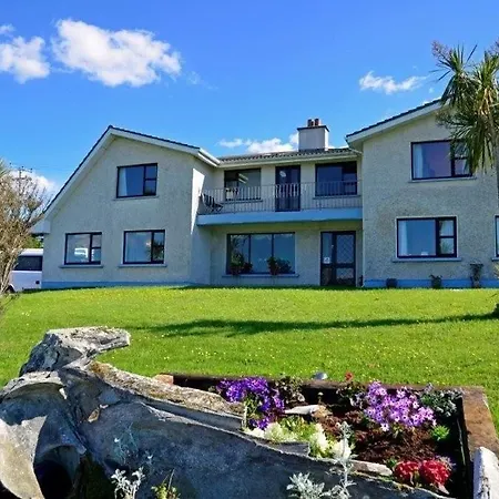 Decourcey's Hazelbrook 3* Cleggan